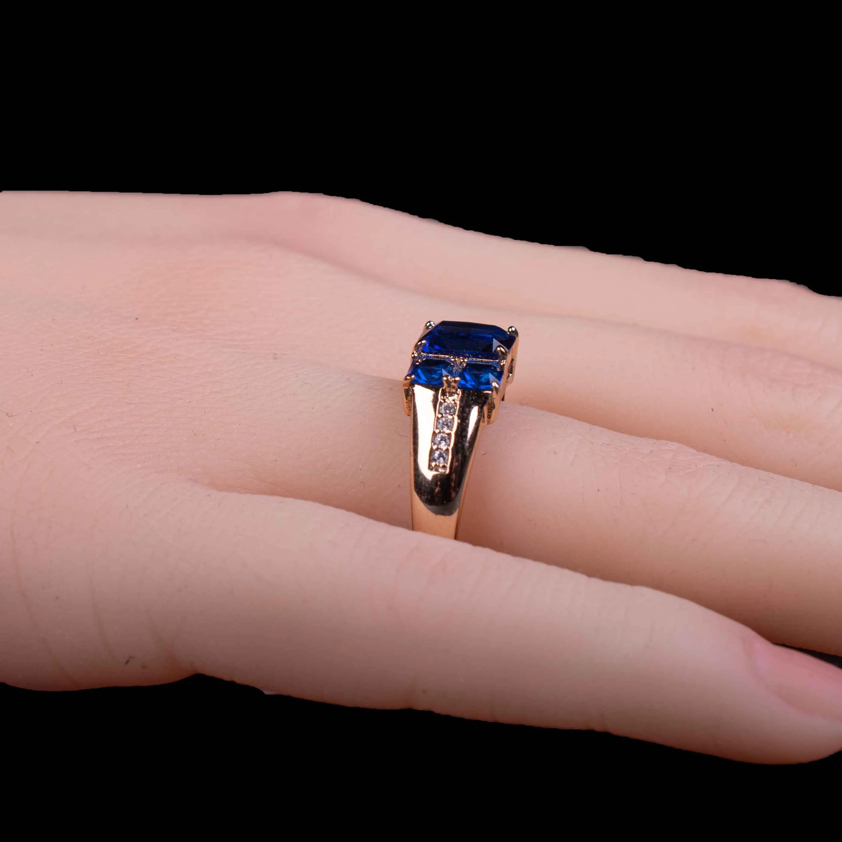 Blue Zircon Square Finger Ring