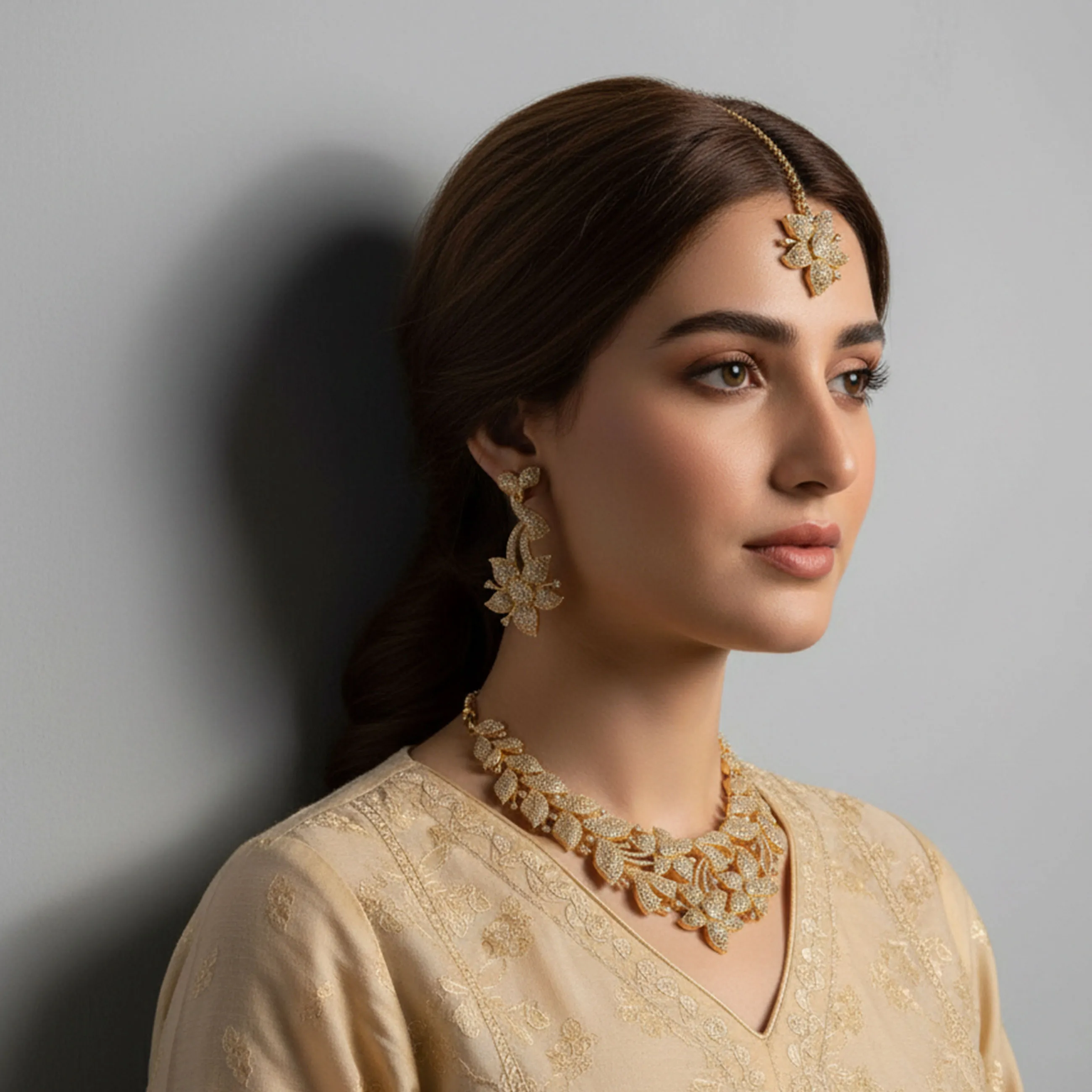 One Carat Chunky Floral Necklace Set