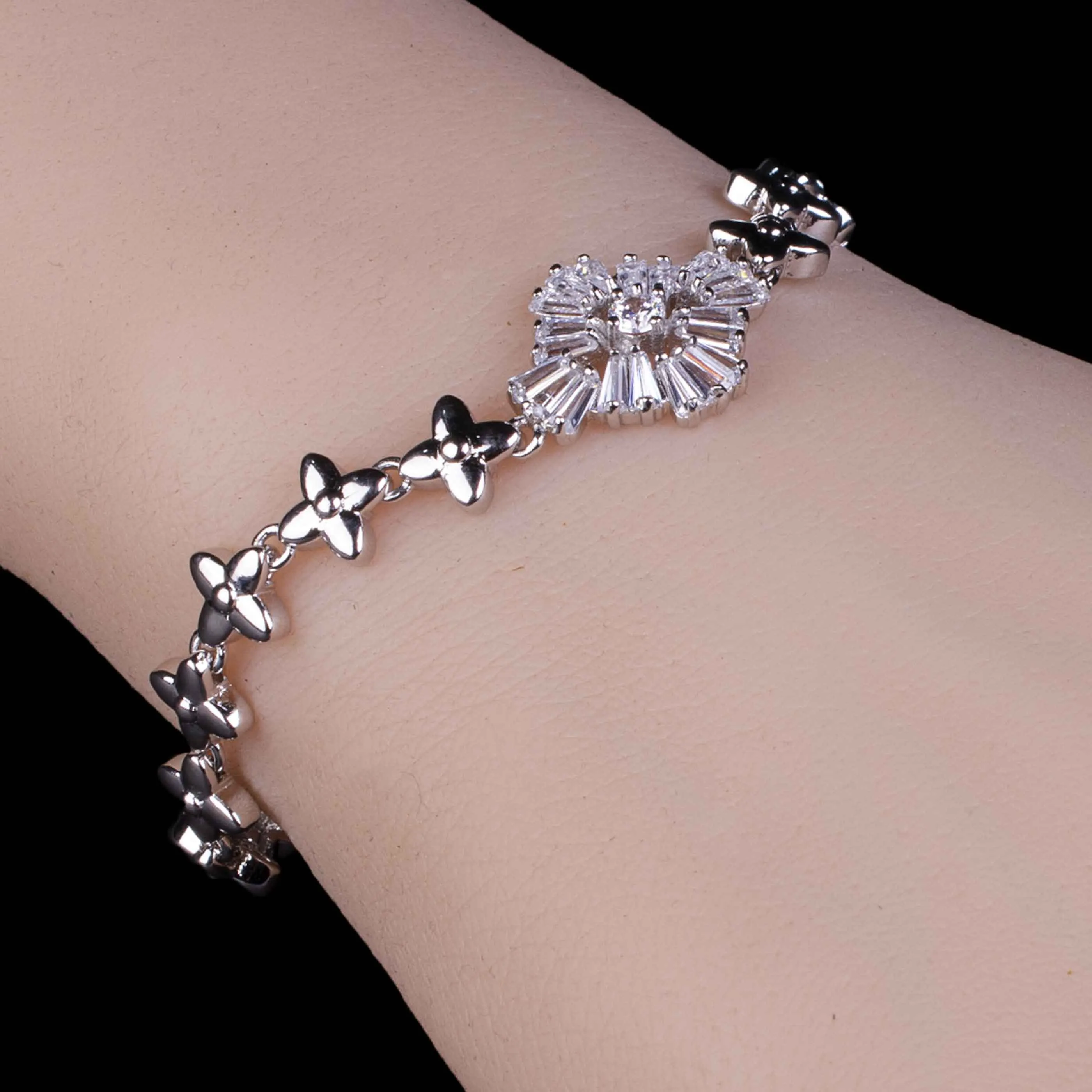 Zircon Radiant Blossom Link Bracelet