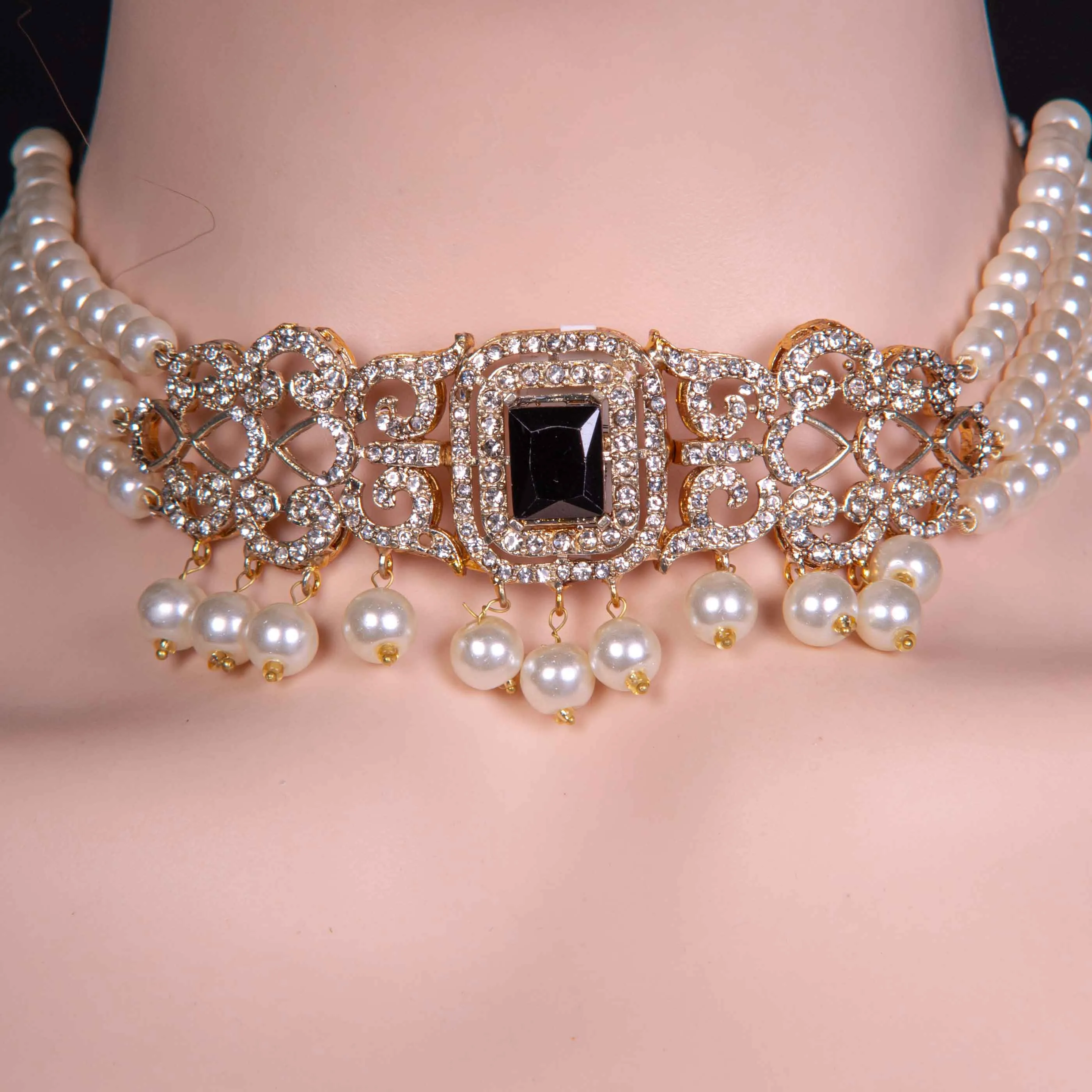 Pearl Choker Necklace Set