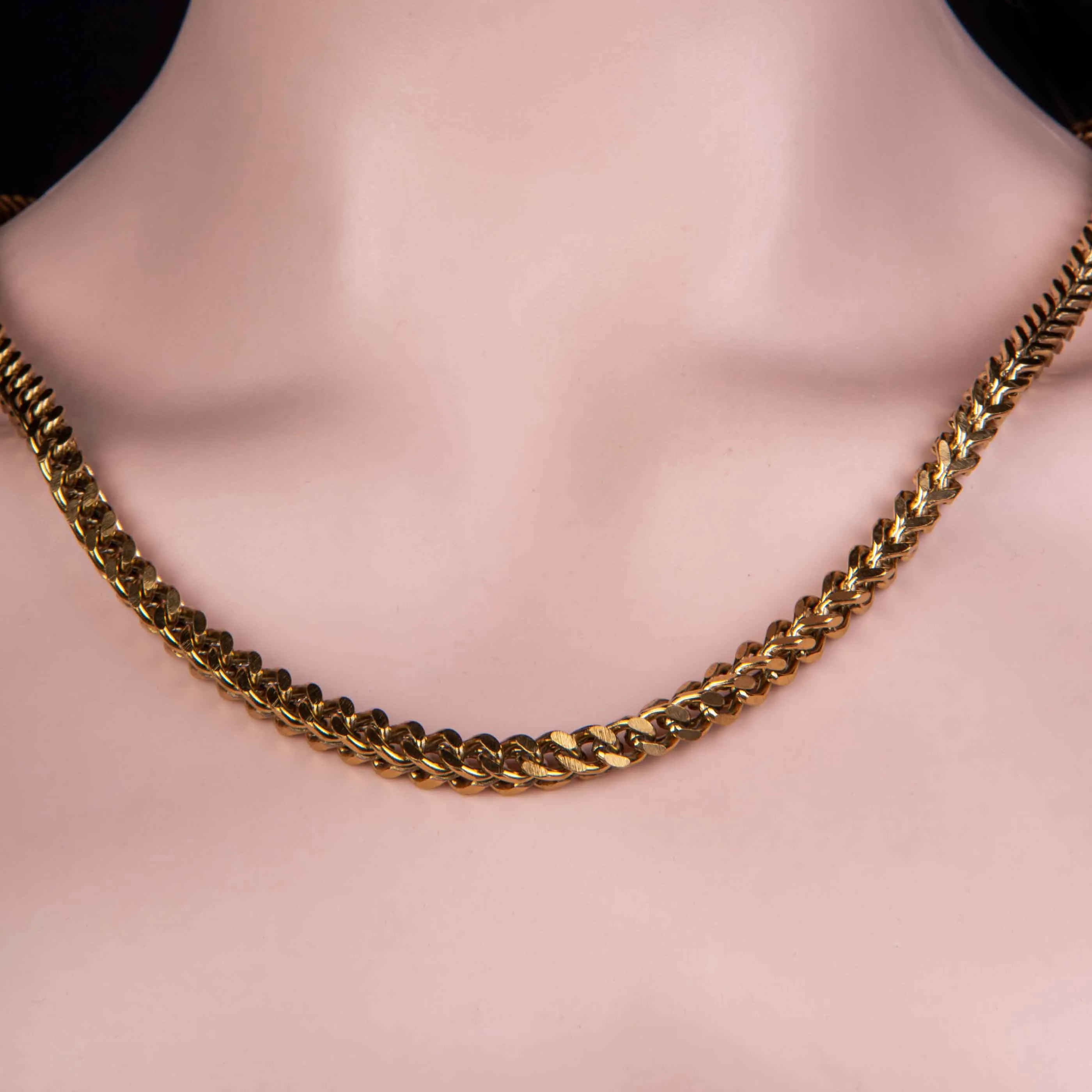 Glossy Gold Weave Curb Chain