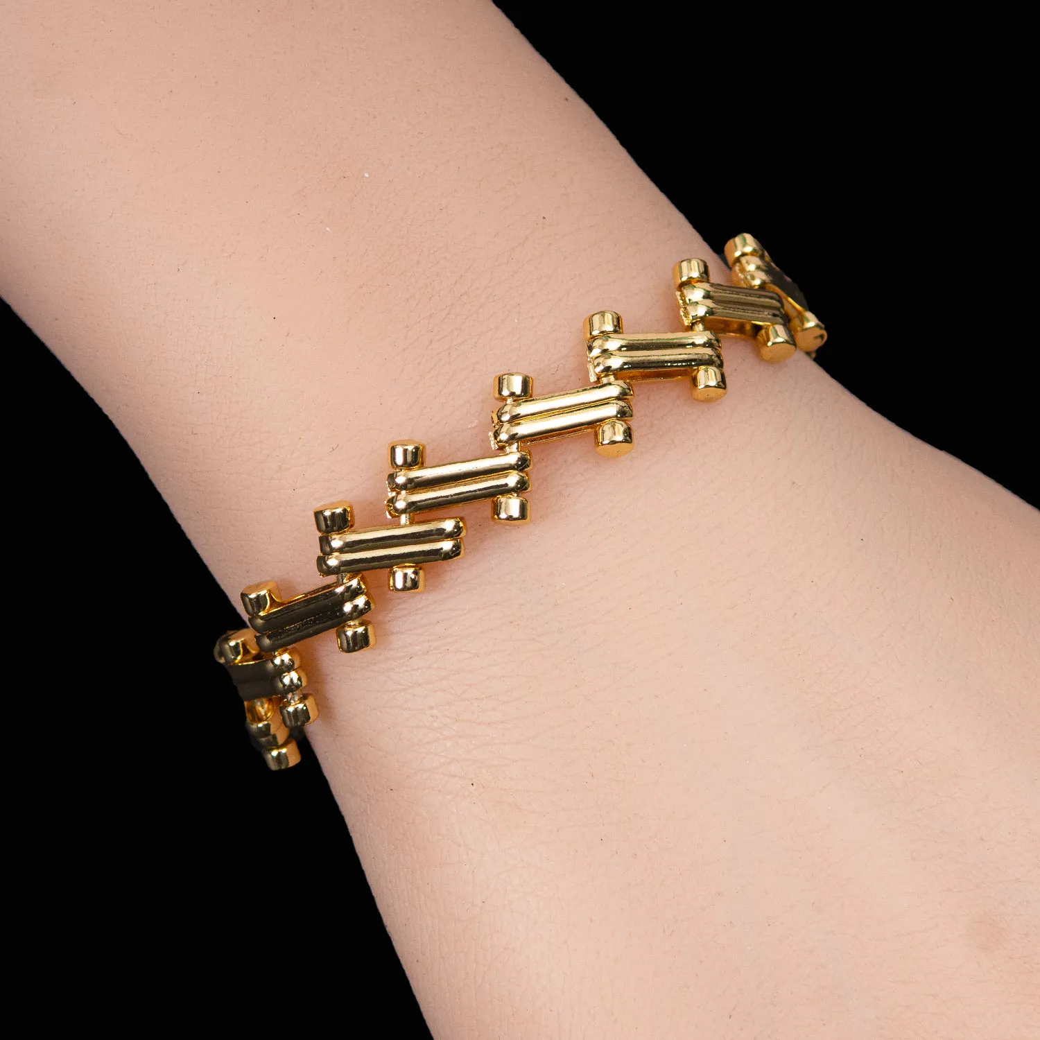 Zigzag Link Chain Bracelet