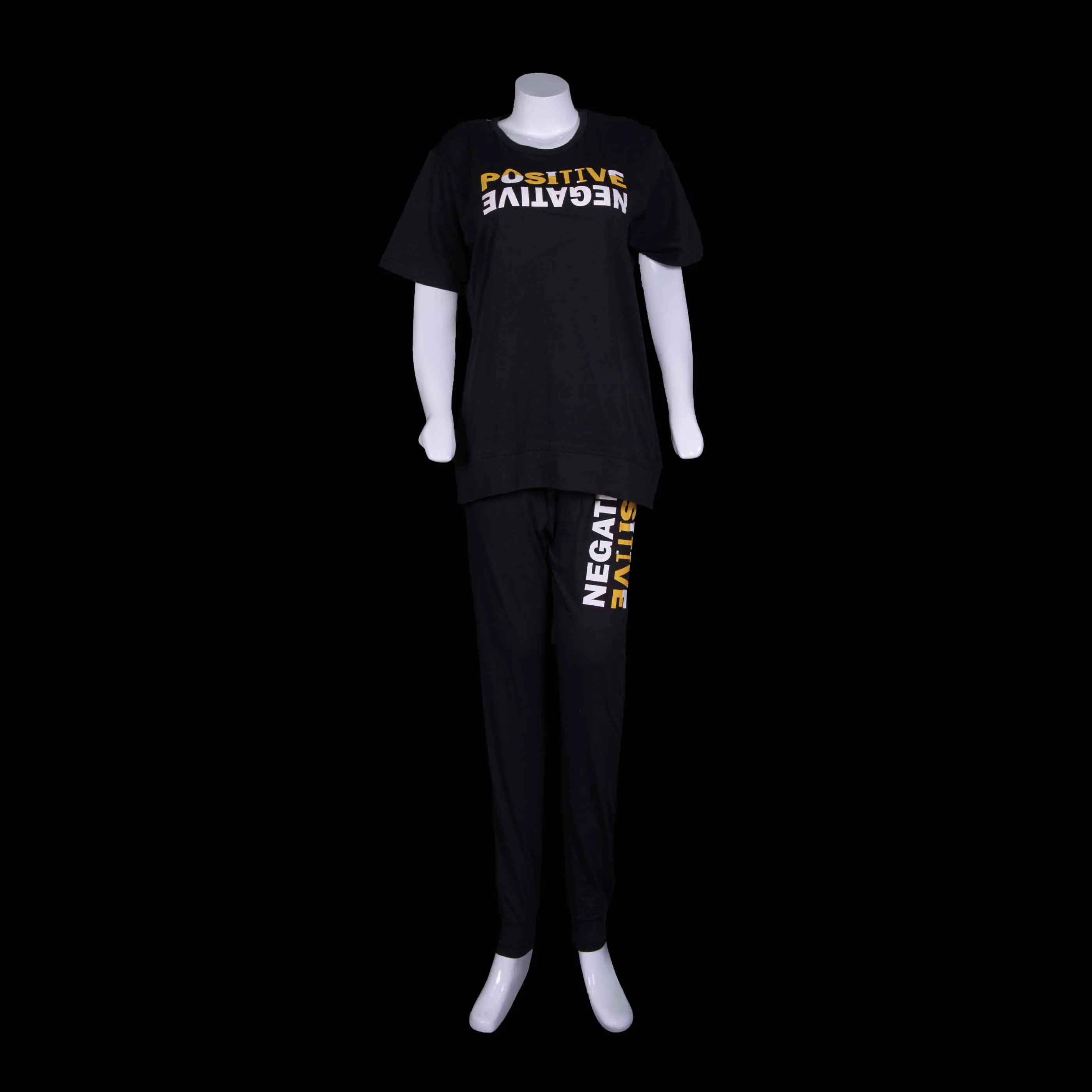 Sleeveless Ladies Night Suit 01