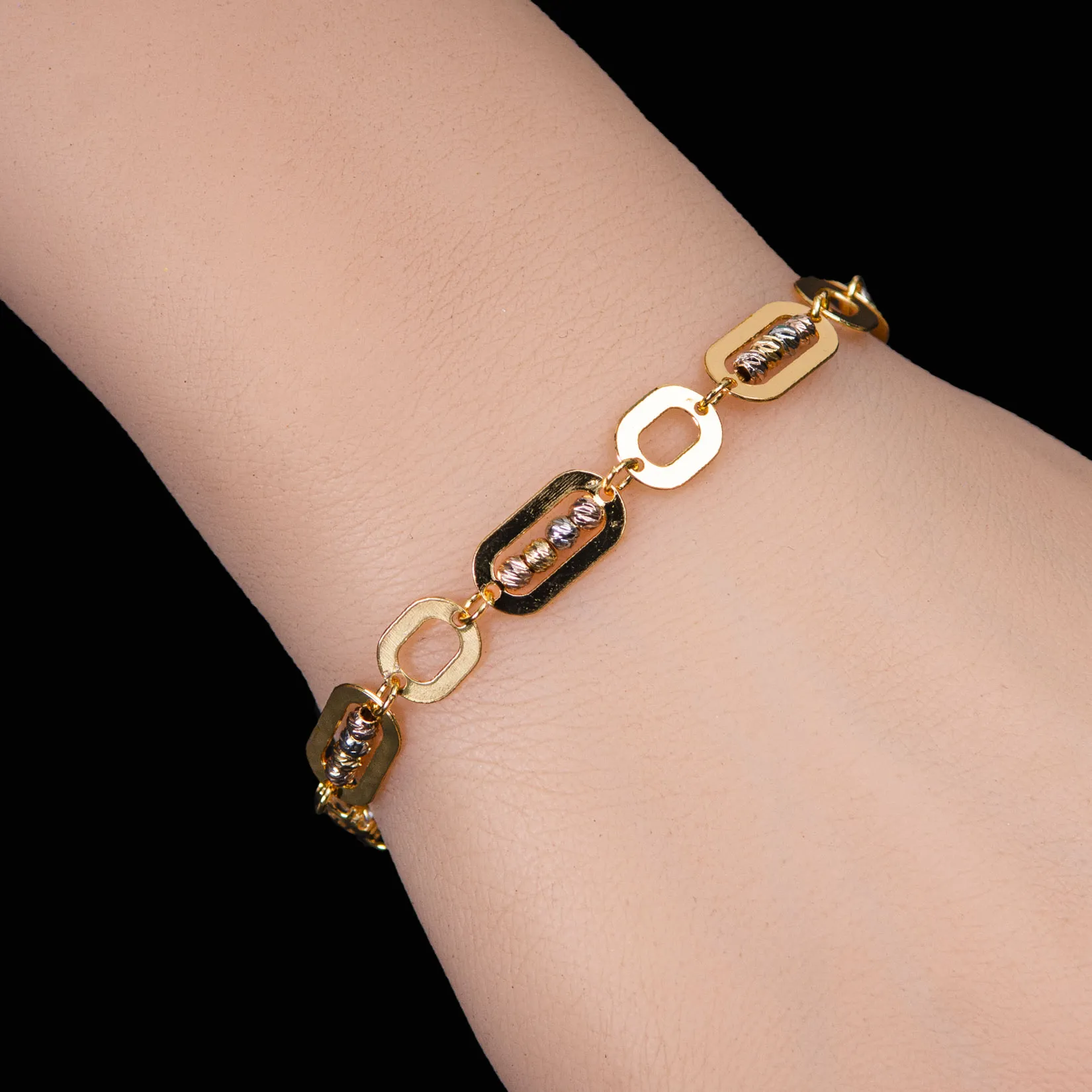 Geometric Link Bead Bracelet