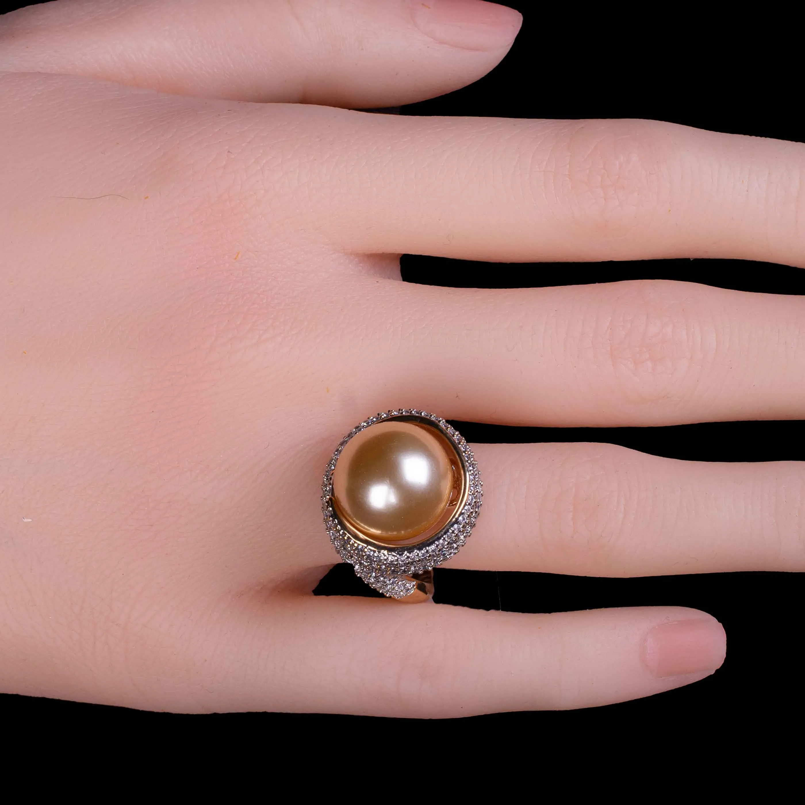 Sea Pearl Twisted Lines Rings